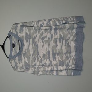 Splendid Gray Camo Crewneck Pullover Sweatshirt small